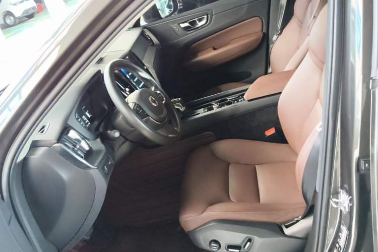 Used Volvo XC60 2020 T5 4x4 Zhiyi Luxury Edition Left Front Seat