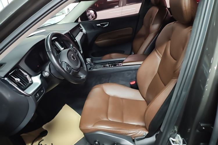 Used Volvo XC60 2020 T5 4x4 Zhiyi Luxury Edition Left Front Seat