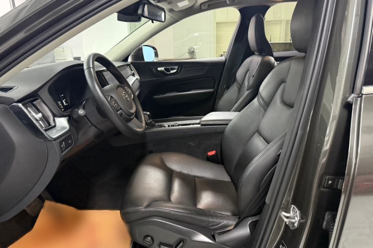 Used Volvo XC60 2020 T5 4x4 Zhiyi Luxury Edition Left Front Seat