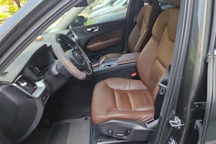 Used Volvo XC60 2020 T5 4x4 Zhiyi Luxury Edition Left Front Seat