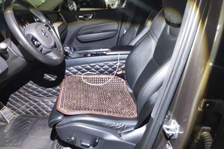 Used Volvo XC60 2020 T5 4x4 Smart Luxury Edition Left Front Seat