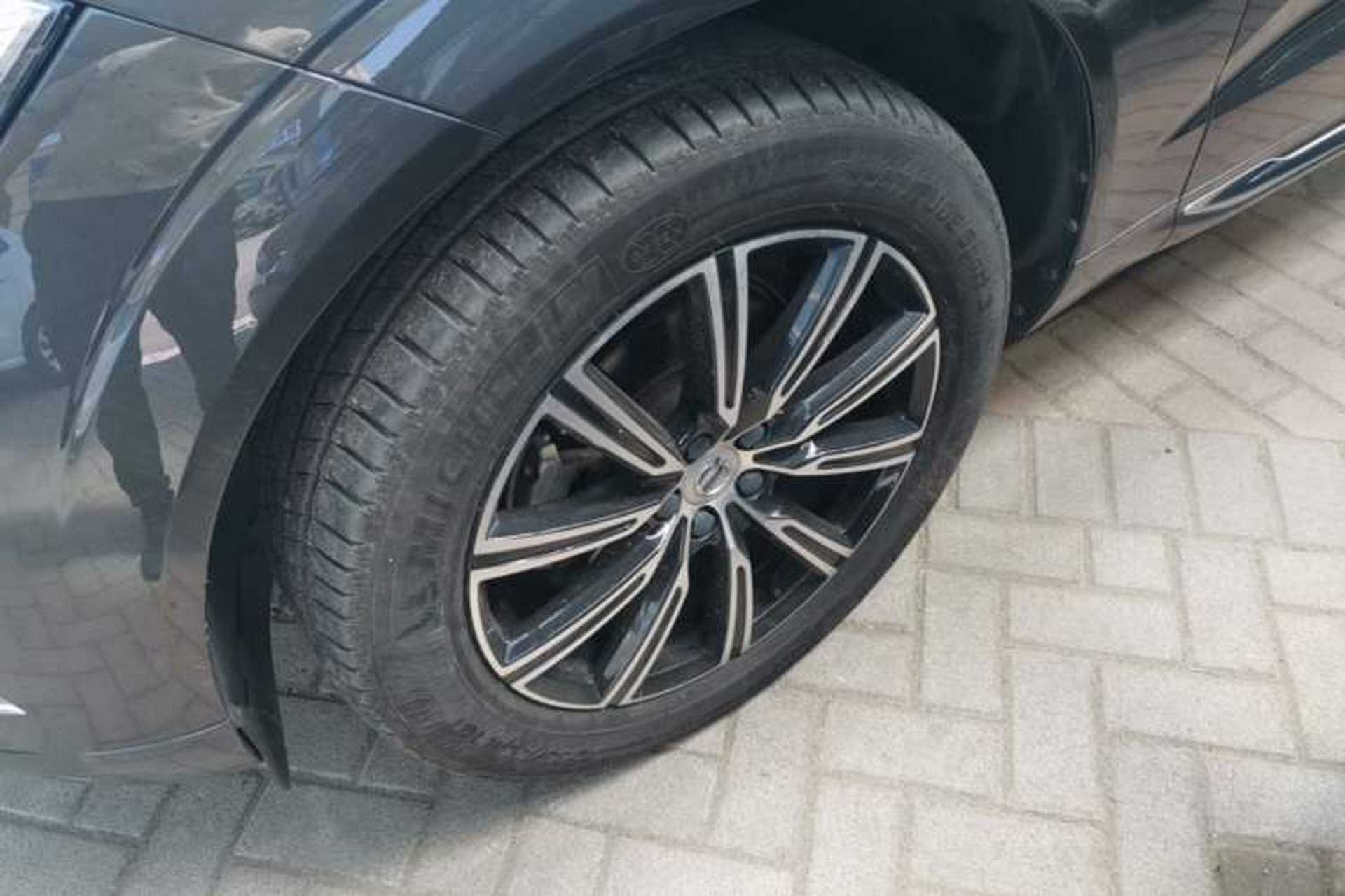 Used Volvo XC60 2020 T5 4x4 Smart Luxury Edition Left Front Wheel Hub