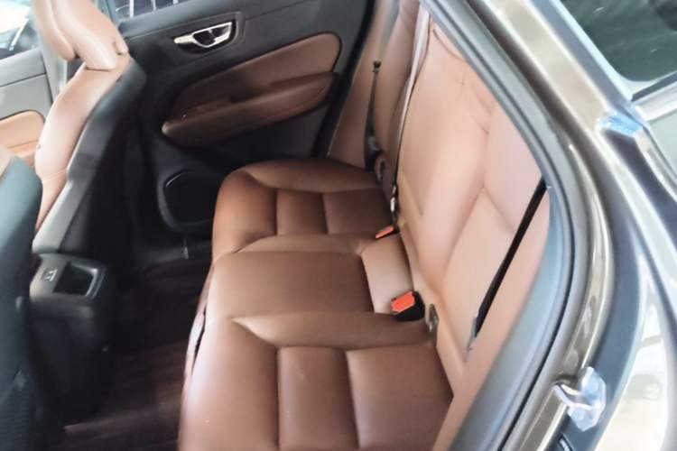 Used Volvo XC60 2020 T5 4x4 Zhiyi Luxury Edition Left Rear Seat