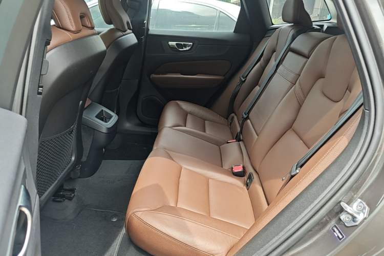 Used Volvo XC60 2020 T5 4x4 Smart Luxury Edition Left Rear Seat