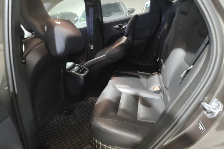 Used Volvo XC60 2020 T5 4x4 Zhiyi Luxury Edition Left Rear Seat