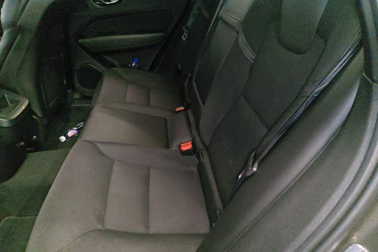 Used Volvo XC60 2020 T4 SmartDrive Luxury Edition Left Rear Seat