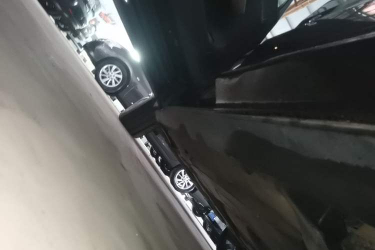 Used Volvo XC60 2020 T5 4x4 Smart Luxury Edition Left Side Sill