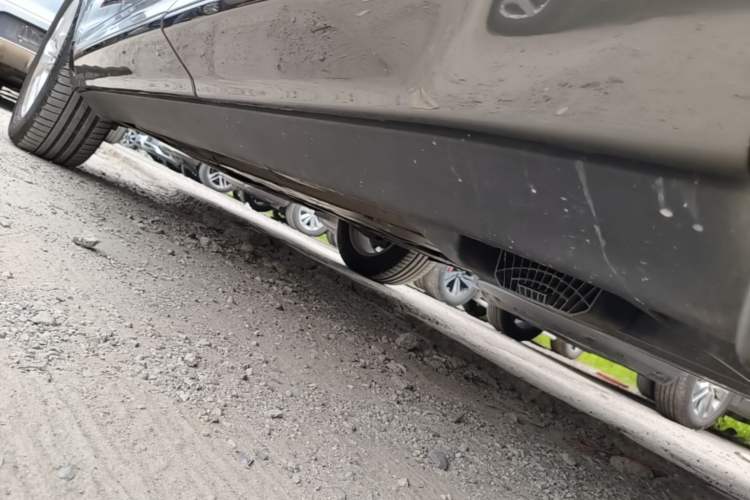 Used Volvo XC60 2020 T5 4x4 Zhiyi Luxury Edition Left Side Sill