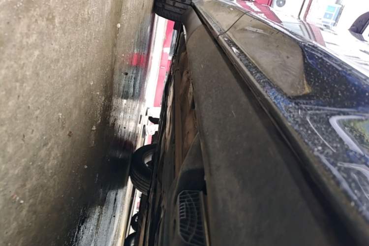 Used Volvo XC60 2020 T5 4x4 Zhiyi Luxury Edition Left Side Sill