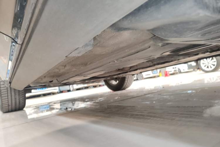 Used Volvo XC60 2020 T5 4x4 Zhiyi Luxury Edition Left Side Sill