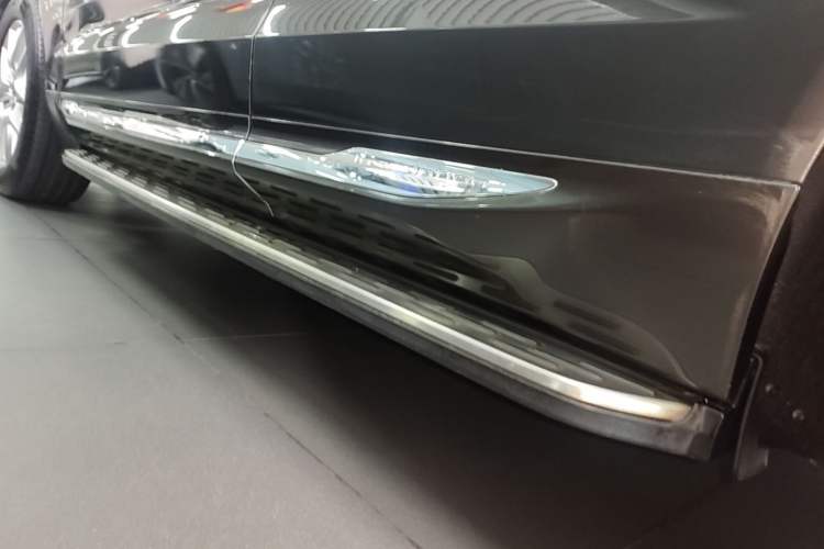 Used Volvo XC60 2020 T5 4x4 Zhiyi Luxury Edition Left Side Sill