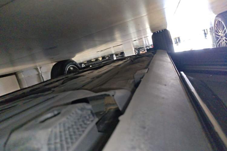 Used Volvo XC60 2020 T4 SmartDrive Luxury Edition Left Side Sill