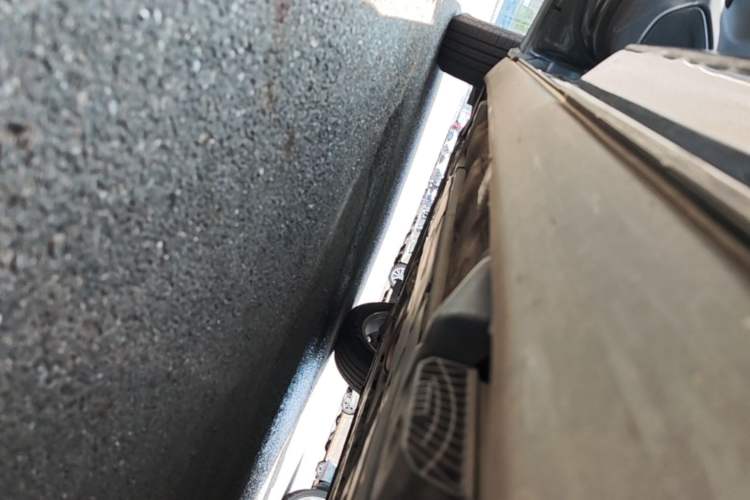 Used Volvo XC60 2020 T5 4x4 Zhiyi Luxury Edition Left Side Sill