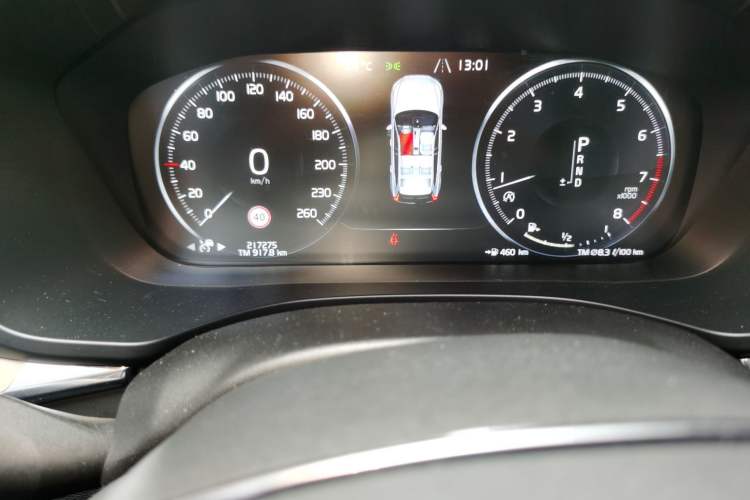 Used Volvo XC60 2020 T5 4x4 Smart Luxury Edition Odometer Close Up