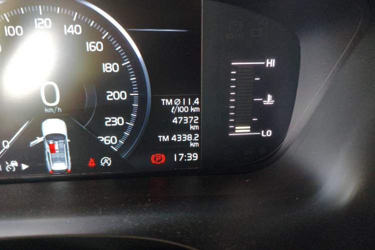 Used Volvo XC60 2020 T5 4x4 Zhiyi Luxury Edition Odometer Close Up