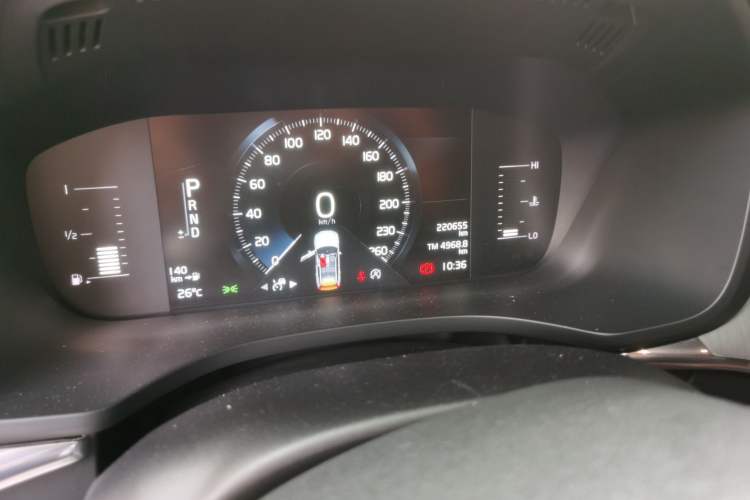 Used Volvo XC60 2020 T5 4x4 Zhiyi Luxury Edition Odometer Close Up