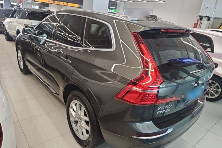 Used Volvo XC60 2020 T4 SmartDrive Luxury Edition Rear Left 45 Deg
