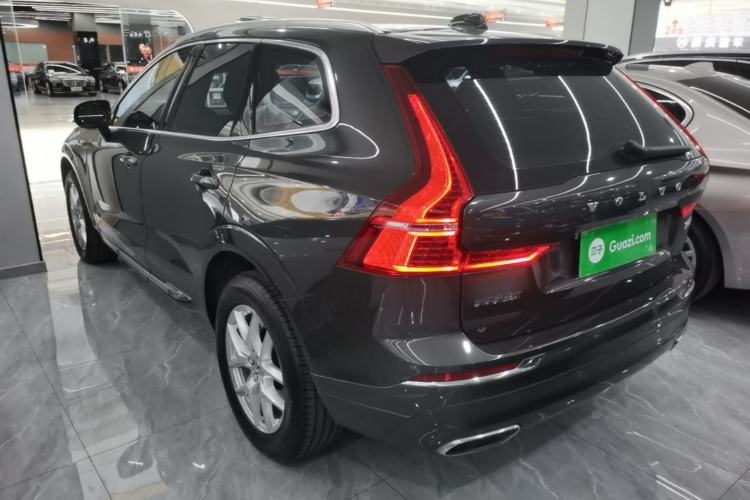Used Volvo XC60 2020 T5 4x4 Zhiyi Luxury Edition Rear Left 45 Deg