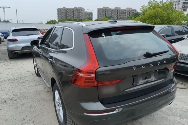 Used Volvo XC60 2020 T5 4x4 Zhiyi Luxury Edition Rear Left 45 Deg