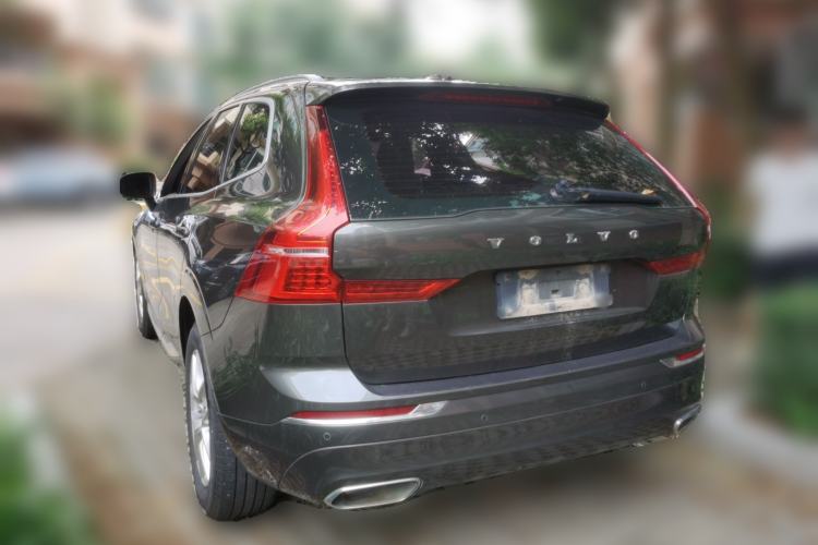 Used Volvo XC60 2020 T5 4x4 Zhiyi Luxury Edition Rear Left 45 Deg