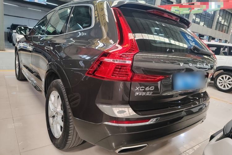Used Volvo XC60 2020 T5 4x4 Zhiyi Luxury Edition Rear Left 45 Deg