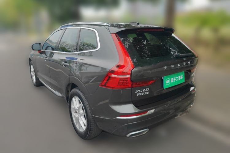 Used Volvo XC60 2020 T5 4x4 Zhiyi Luxury Edition Rear Left 45 Deg