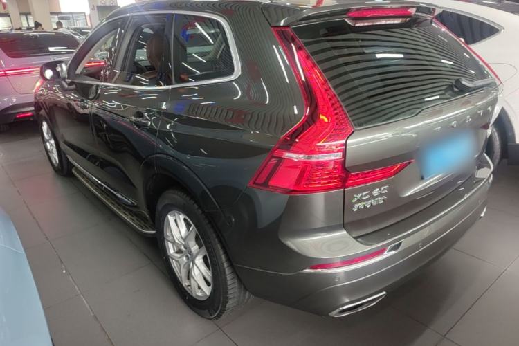 Used Volvo XC60 2020 T5 4x4 Zhiyi Luxury Edition Rear Left 45 Deg