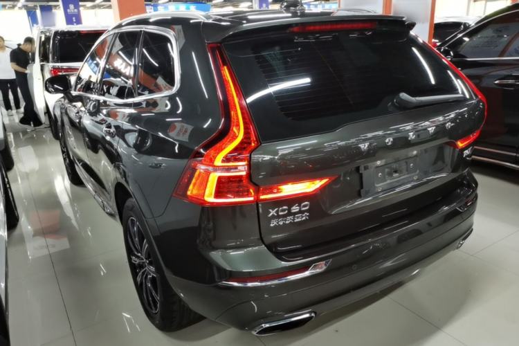Used Volvo XC60 2020 T5 4x4 Smart Luxury Edition Rear Left 45 Deg