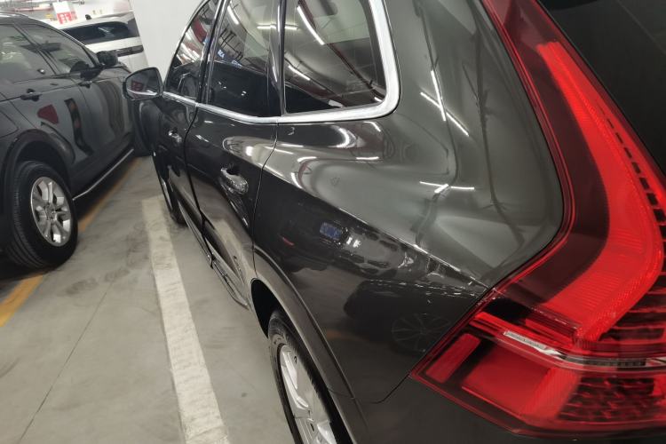 Used Volvo XC60 2020 T5 4x4 Zhiyi Luxury Edition Rear Left 45 Deg