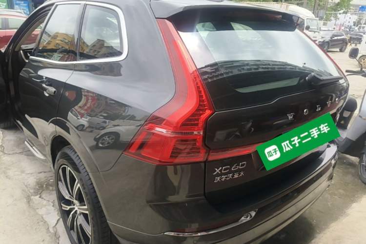 Used Volvo XC60 2020 T5 4x4 Smart Luxury Edition Rear Left 45 Deg