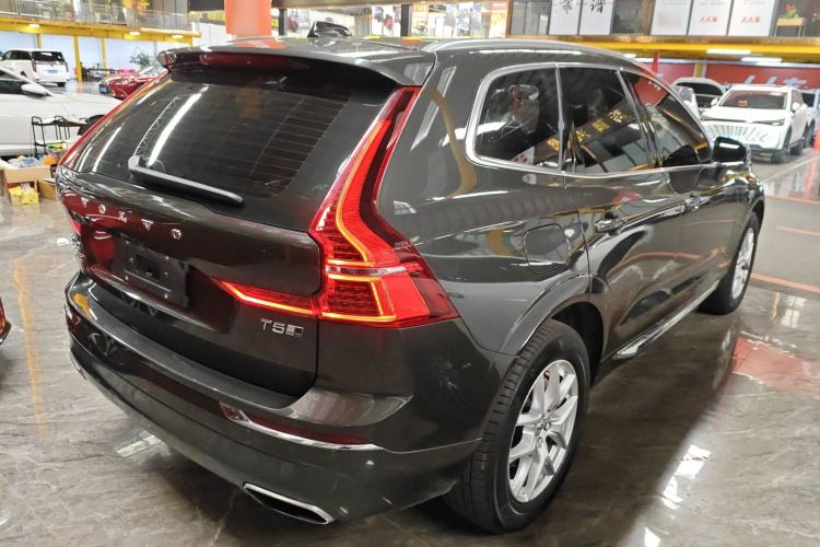 Used Volvo XC60 2020 T5 4x4 Zhiyi Luxury Edition Rear Right 45 Deg