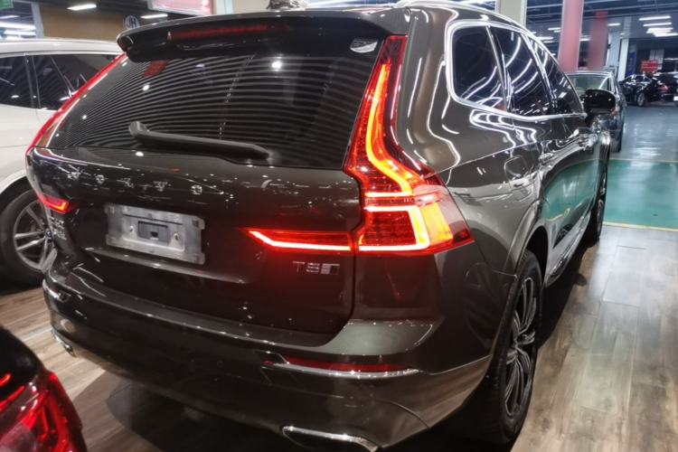 Used Volvo XC60 2020 T5 4x4 Zhiya Luxury Edition Rear Right 45 Deg