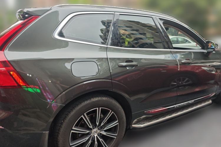 Used Volvo XC60 2020 T5 4x4 Zhiya Luxury Edition Rear Right 45 Deg