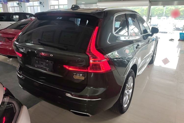 Used Volvo XC60 2020 T5 4x4 Zhiyi Luxury Edition Rear Right 45 Deg