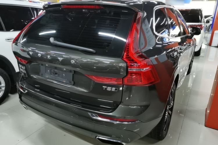 Used Volvo XC60 2020 T5 4x4 Smart Luxury Edition Rear Right 45 Deg