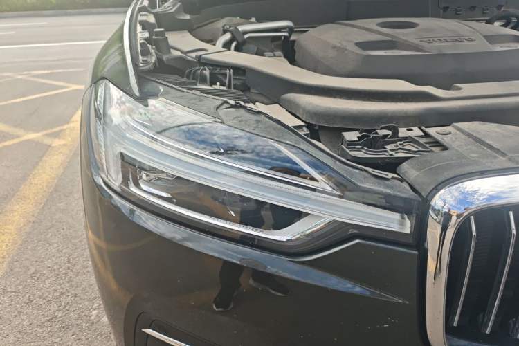Used Volvo XC60 2020 T5 4x4 Zhiyi Luxury Edition Right Front Headlight