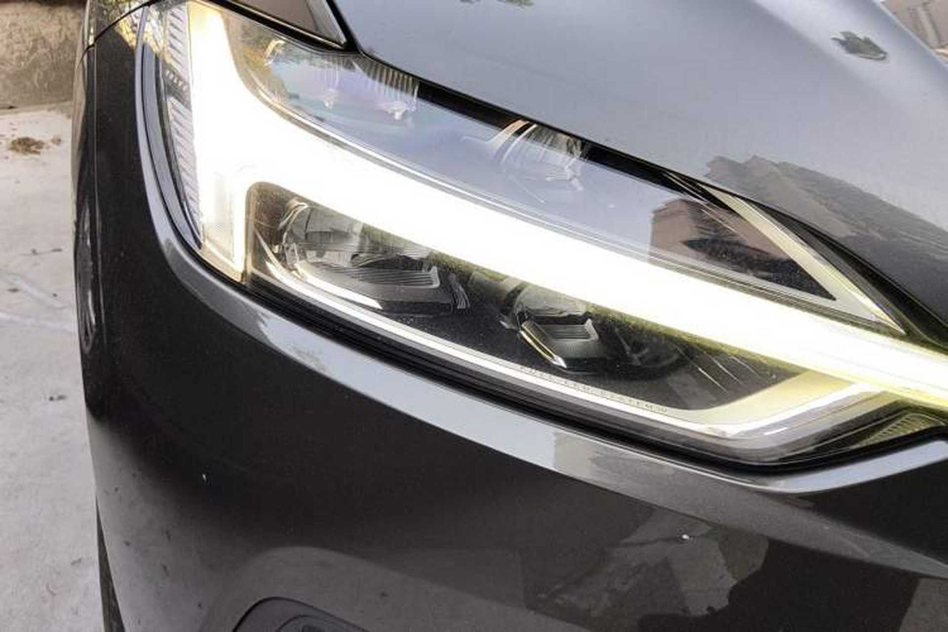 Used Volvo XC60 2020 T5 4x4 Smart Luxury Edition Right Front Headlight