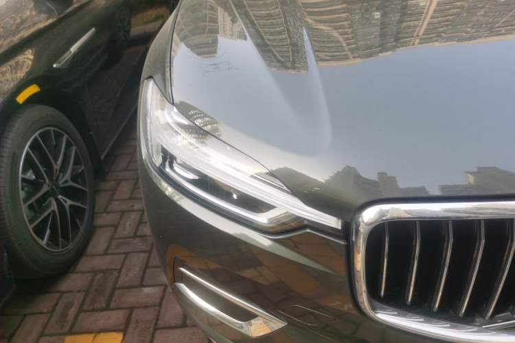 Used Volvo XC60 2020 T5 4x4 Smart Luxury Edition Right Front Headlight