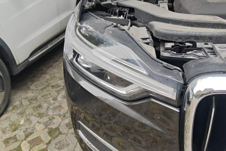 Used Volvo XC60 2020 T5 4x4 Smart Luxury Edition Right Front Headlight