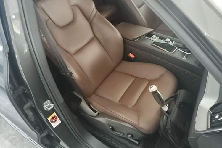 Used Volvo XC60 2020 T5 4x4 Zhiyi Luxury Edition Right Front Seat
