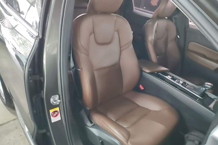 Used Volvo XC60 2020 T5 4x4 Zhiyi Luxury Edition Right Front Seat