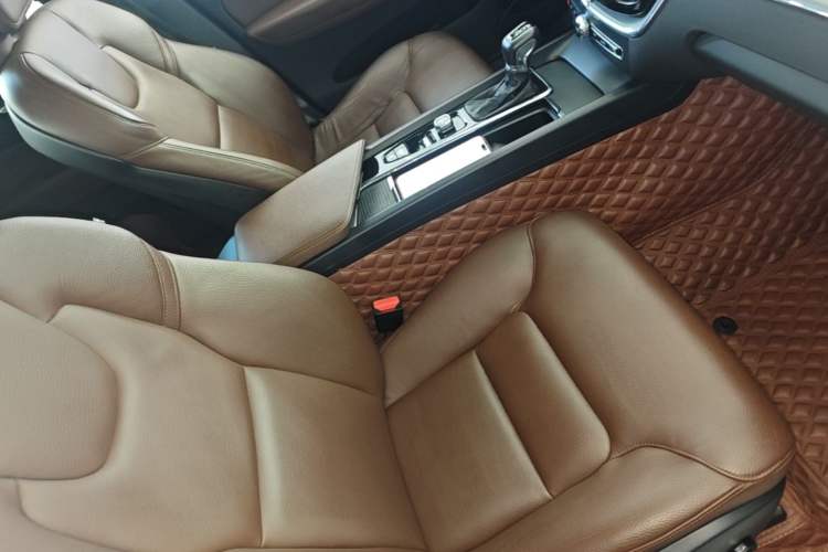 Used Volvo XC60 2020 T5 4x4 Zhiyi Luxury Edition Right Front Seat
