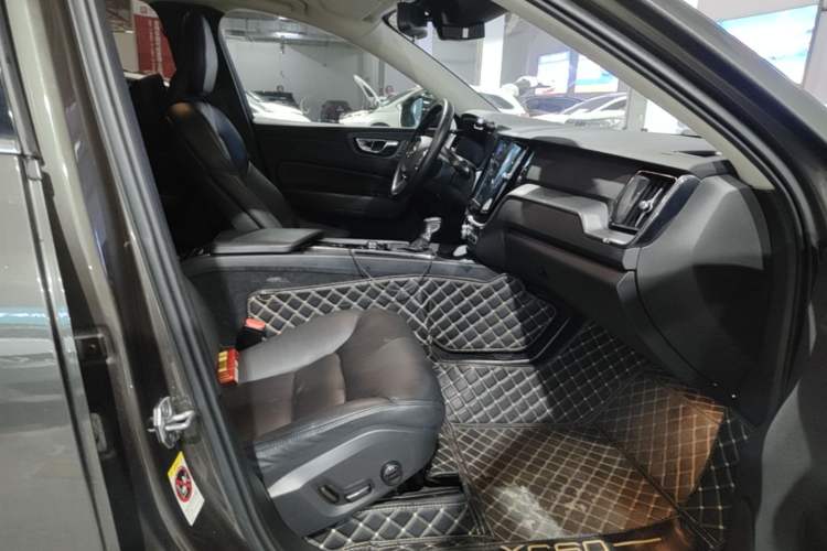 Used Volvo XC60 2020 T5 4x4 Zhiyi Luxury Edition Right Front Seat