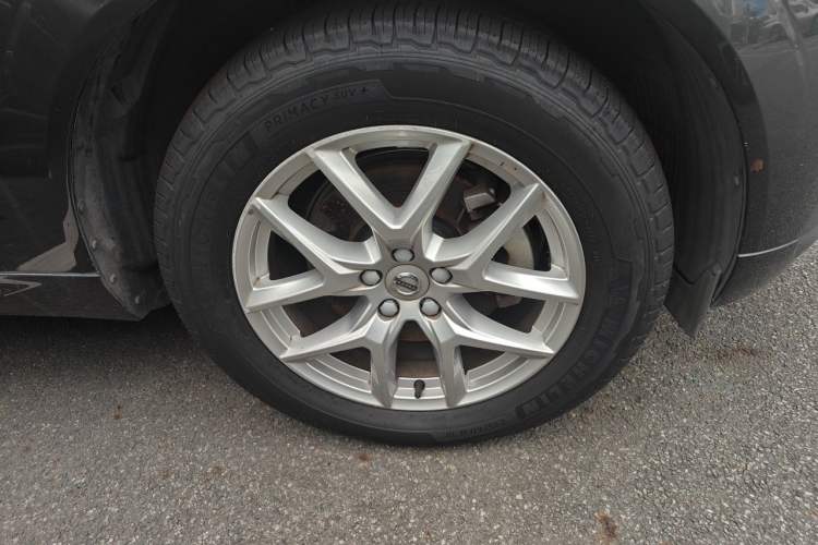 Used Volvo XC60 2020 T5 4x4 Zhiyi Luxury Edition Right Front Wheel Hub