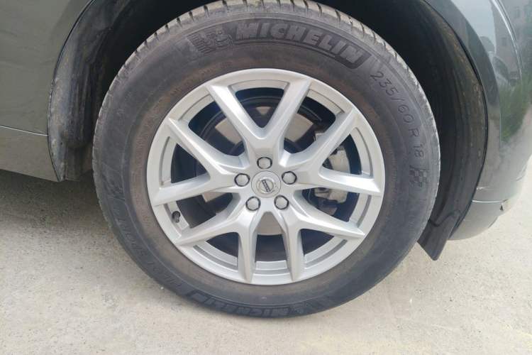 Used Volvo XC60 2020 T5 4x4 Zhiyi Luxury Edition Right Front Wheel Hub