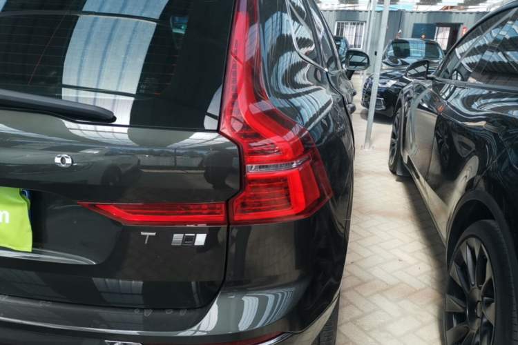 Used Volvo XC60 2020 T5 4x4 Smart Luxury Edition Right Rear Taillight