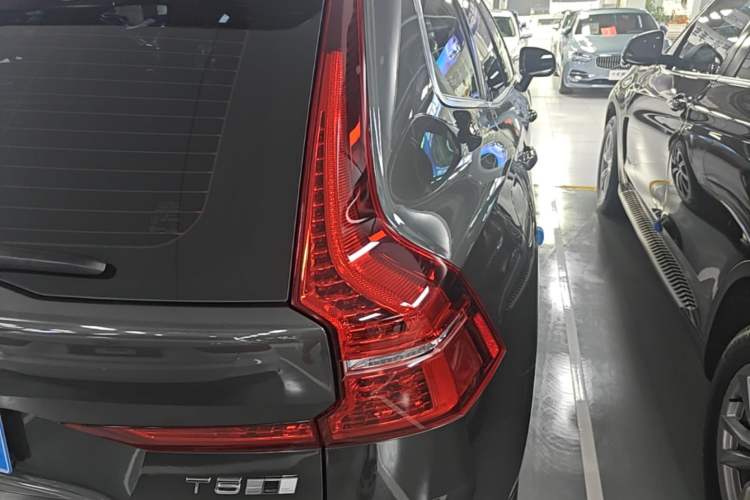 Used Volvo XC60 2020 T5 4x4 Smart Luxury Edition Right Rear Taillight