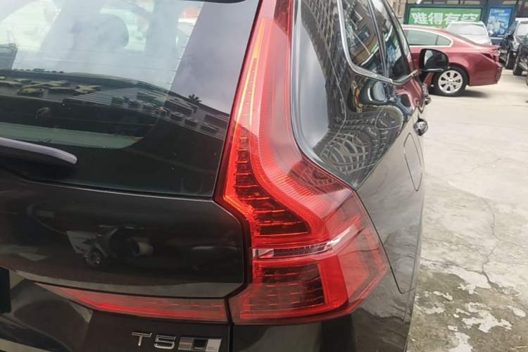 Used Volvo XC60 2020 T5 4x4 Smart Luxury Edition Right Rear Taillight