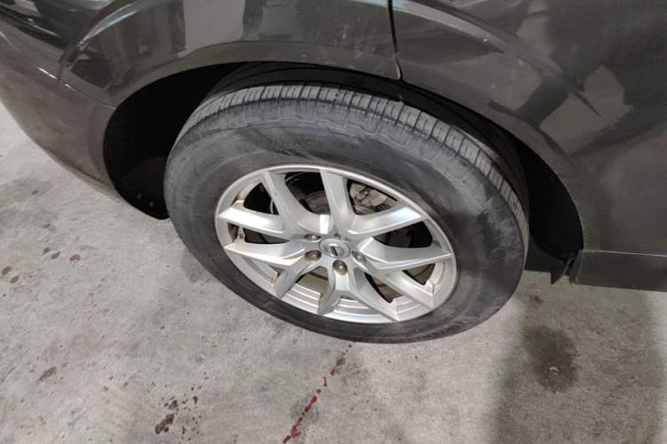 Used Volvo XC60 2020 T5 4x4 Zhiyi Luxury Edition Right Rear Wheel Hub
