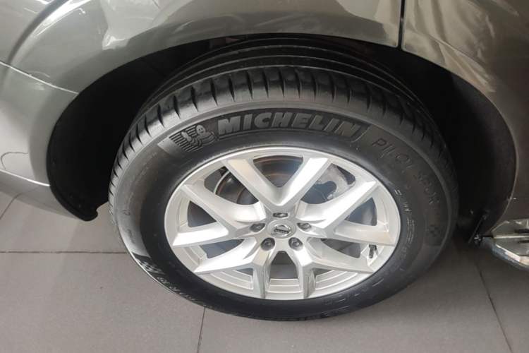 Used Volvo XC60 2020 T5 4x4 Zhiyi Luxury Edition Right Rear Wheel Hub